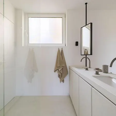 Luxeliving Rentals Apartment